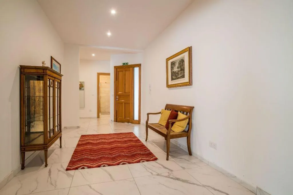 The Sea-Bank Villa Apartments Marsaskala